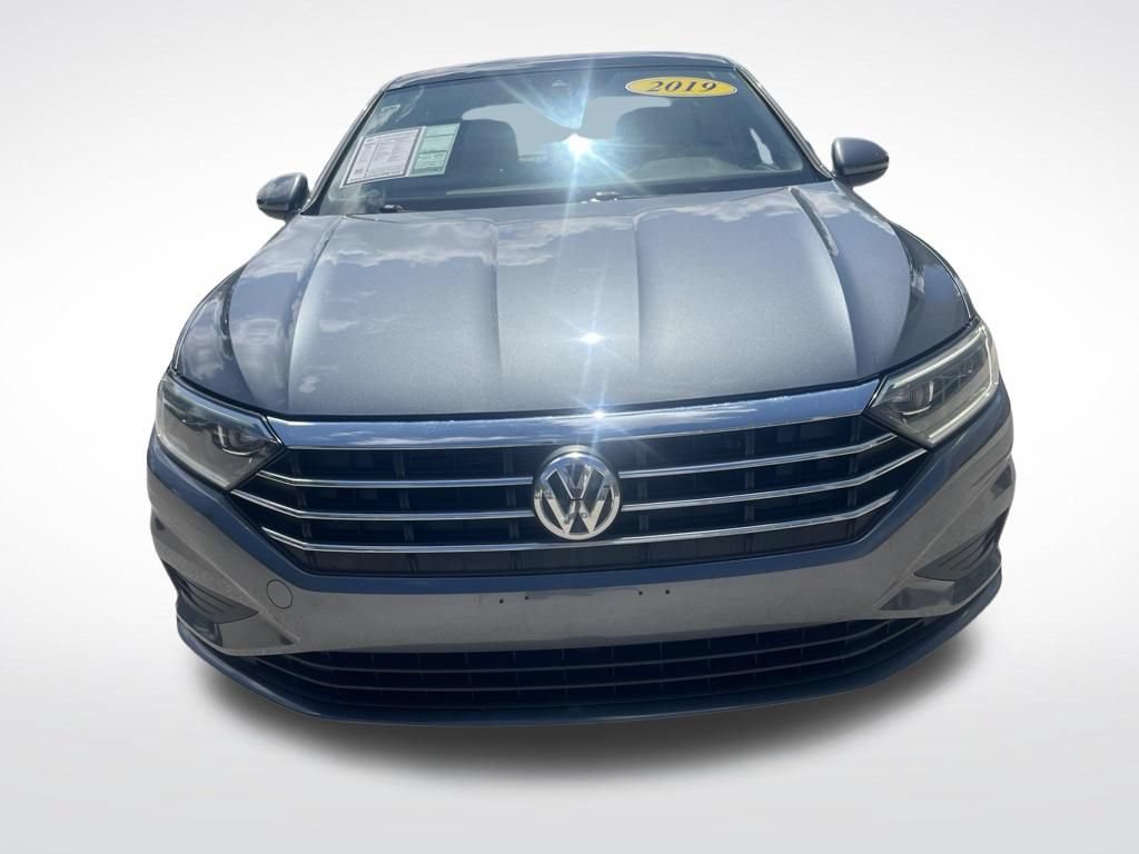 Used 2019 Volkswagen Jetta SEL FWD image 2