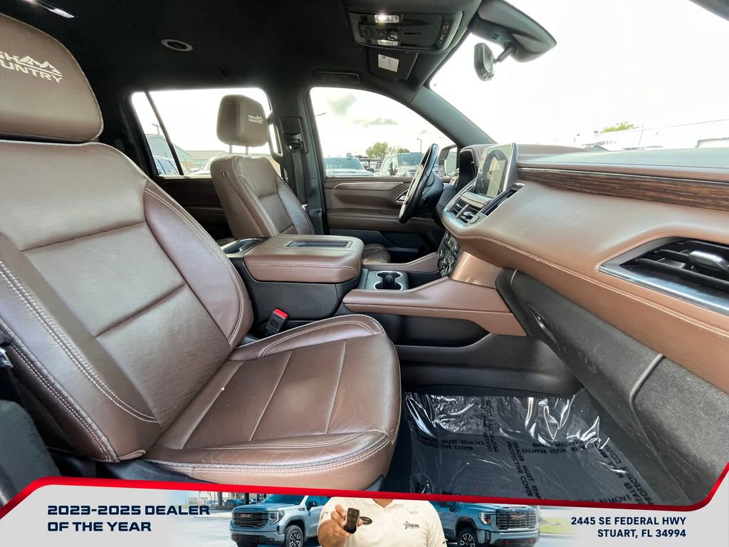 Used 2022 Chevrolet Suburban High Country image 21