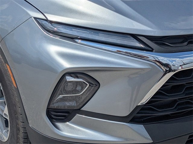 Used 2025 Chevrolet Blazer LT image 9