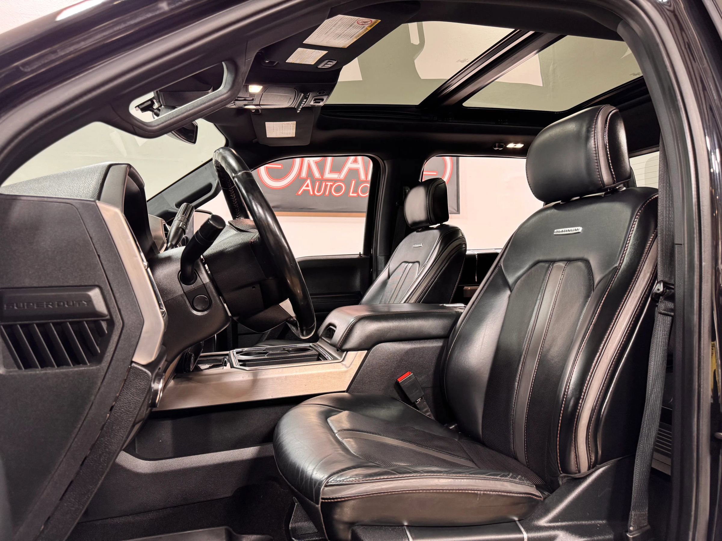 Used 2020 Ford F250 Platinum w/ FX4 Off-Road Package image 12