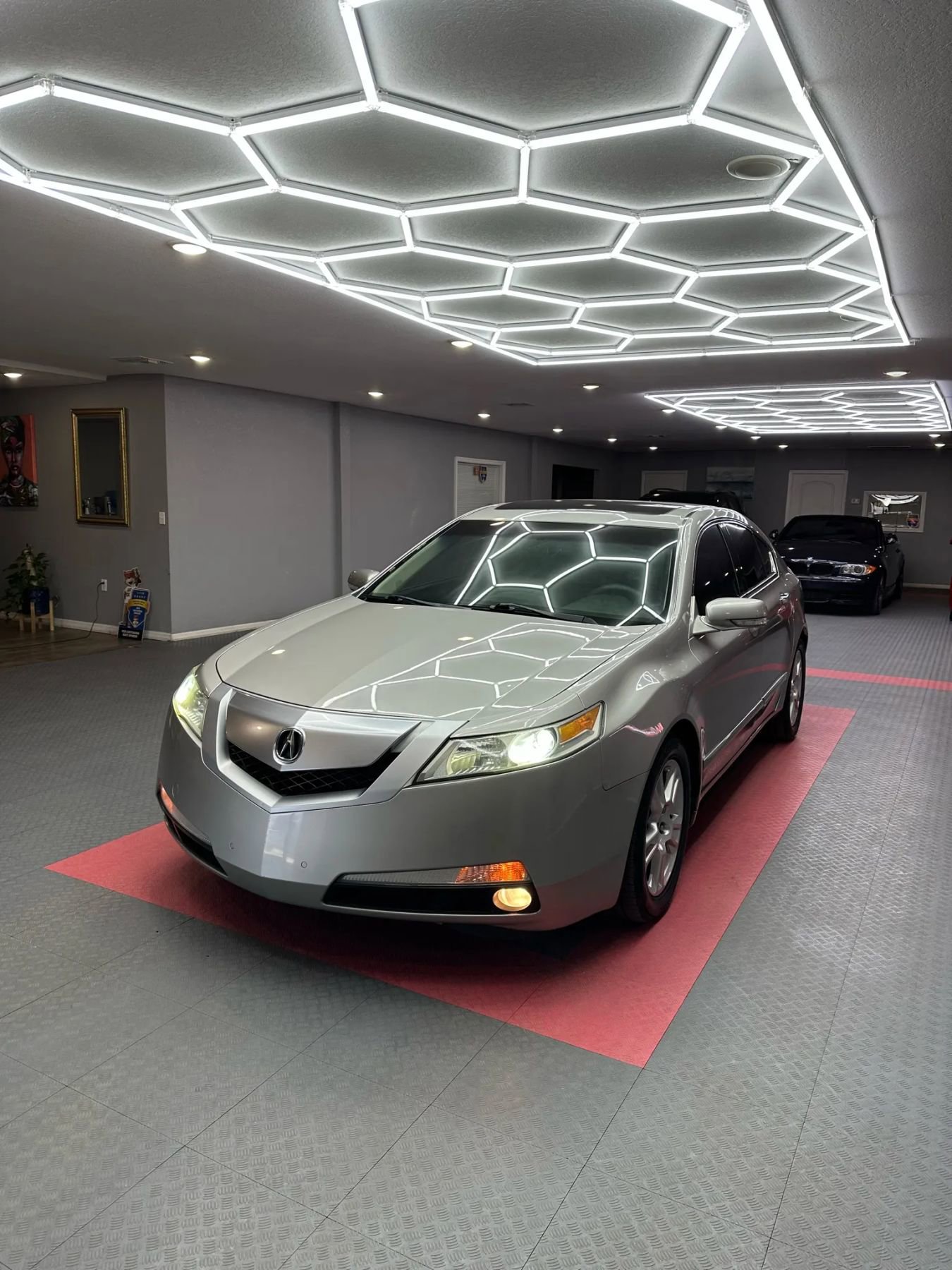 Used 2011 Acura TL w/ Technology Package image 2