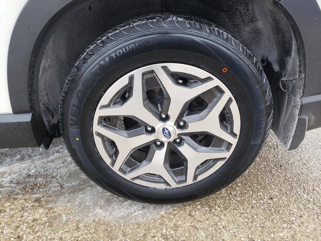 Used 2023 Subaru Forester Premium image 43