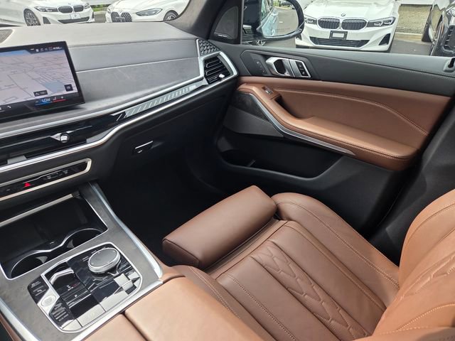 Certified 2024 BMW X7 M60i w/ M Sport Professional Package AWD/4WD image 16