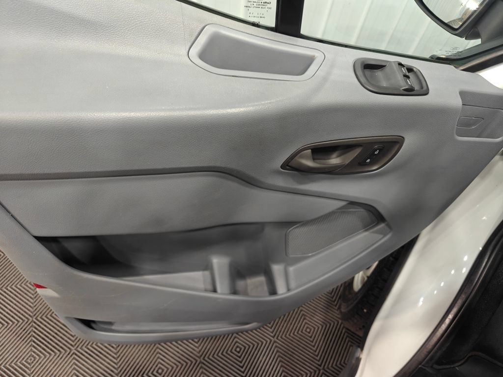 Used 2017 Ford Transit 150 130 Low Roof RWD image 38
