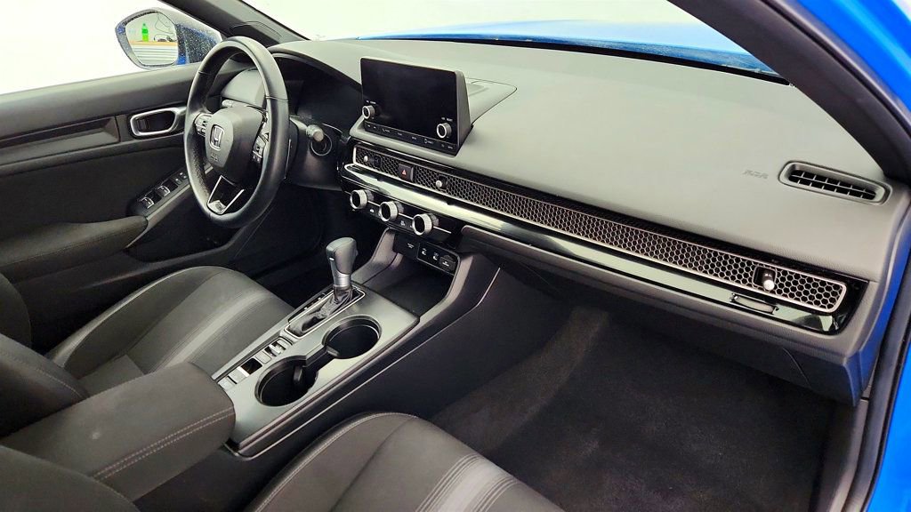 Used 2025 Honda Civic Sport image 21