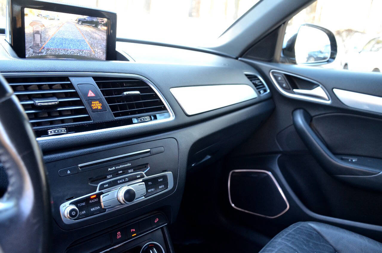 Used 2018 Audi Q3 2.0T Premium Plus w/ Premium Plus Package image 22