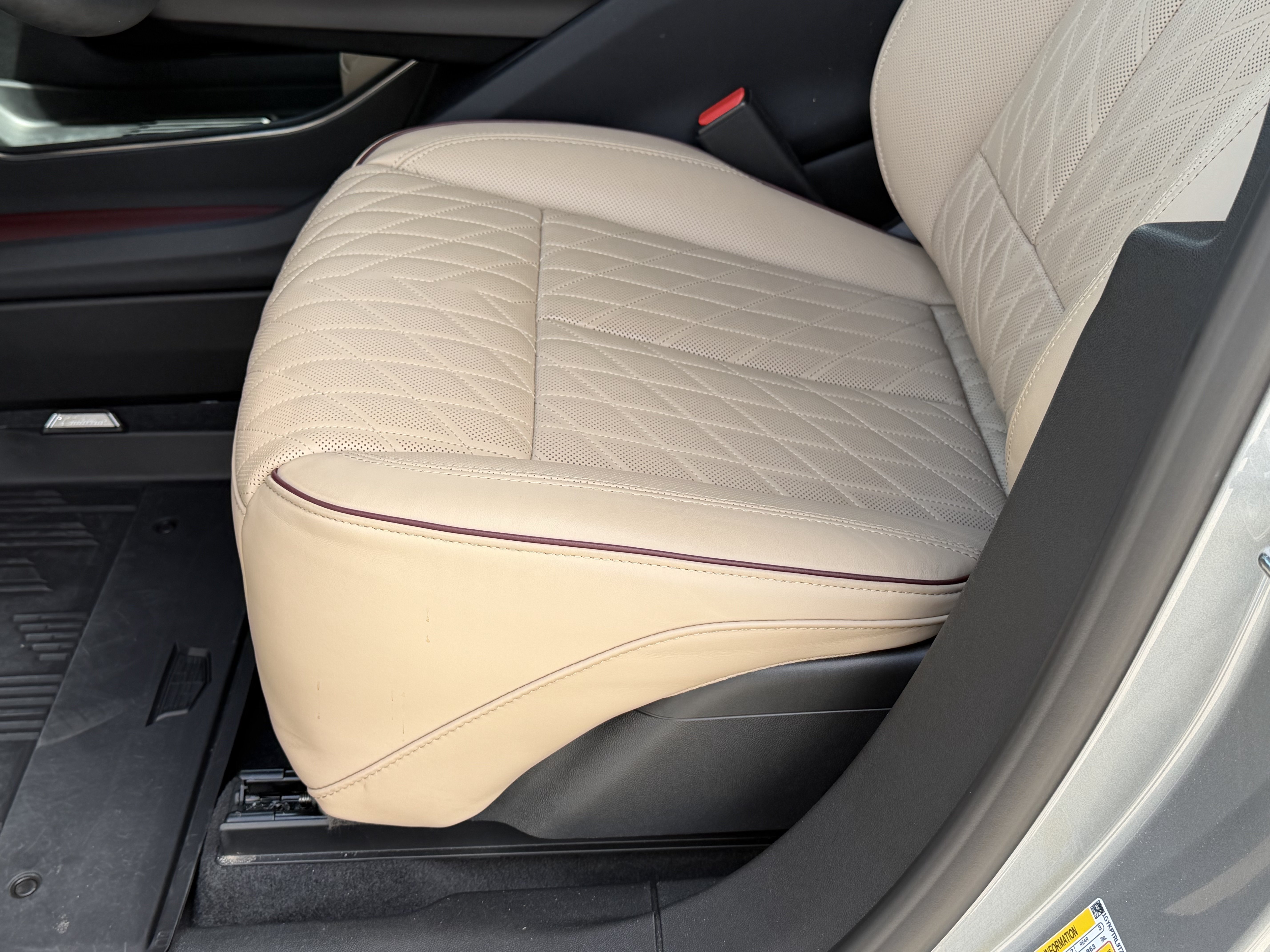 Certified 2026 Cadillac Lyriq Signature Luxury w/ Nappa Leather Package AWD/4WD image 12