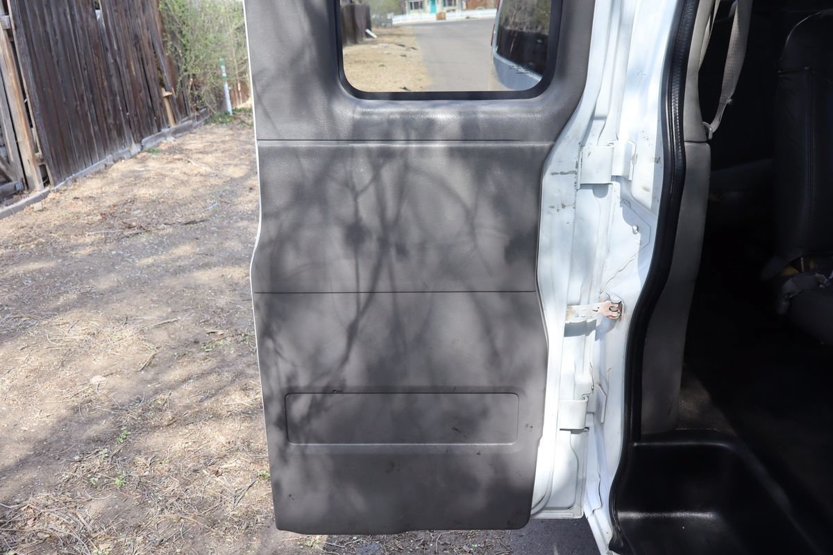Used 2017 Chevrolet Express 3500 LT w/ LT Preferred Equipment Group RWD image 25