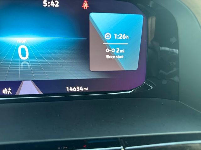 Used 2025 Volkswagen Atlas SE FWD image 16