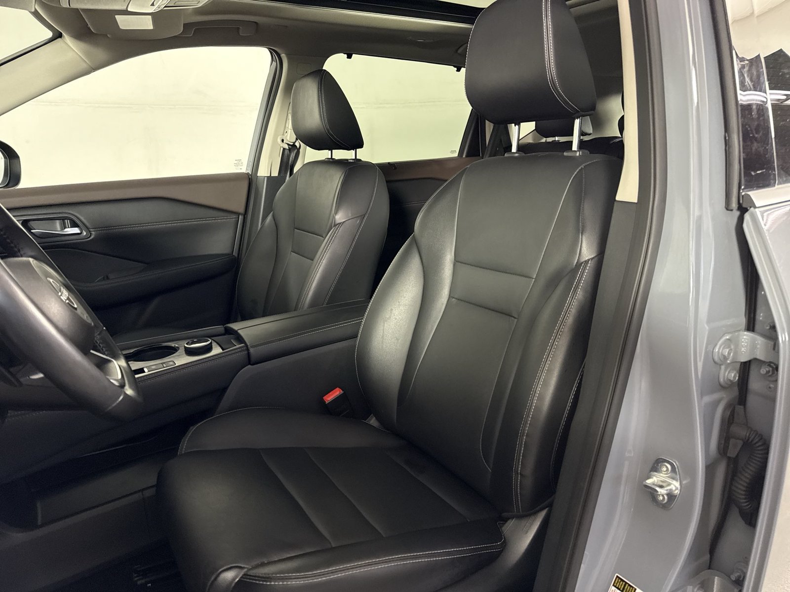 Certified 2023 Nissan Rogue SL w/ SL Premium Package AWD/4WD image 22