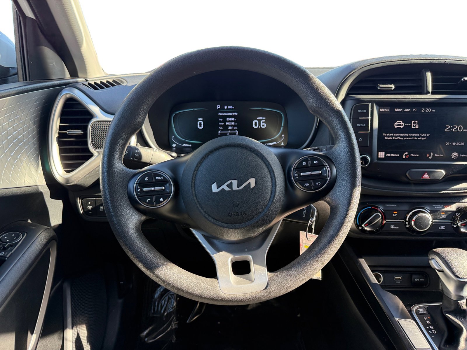 Used 2024 Kia Soul LX w/ Option Group 015 image 12