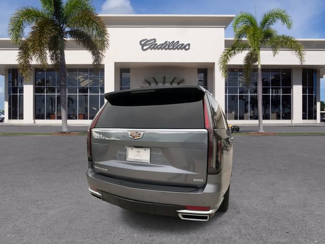 Certified 2021 Cadillac Escalade ESV Premium Luxury Platinum w/ Heavy-Duty Trailer Package image 13