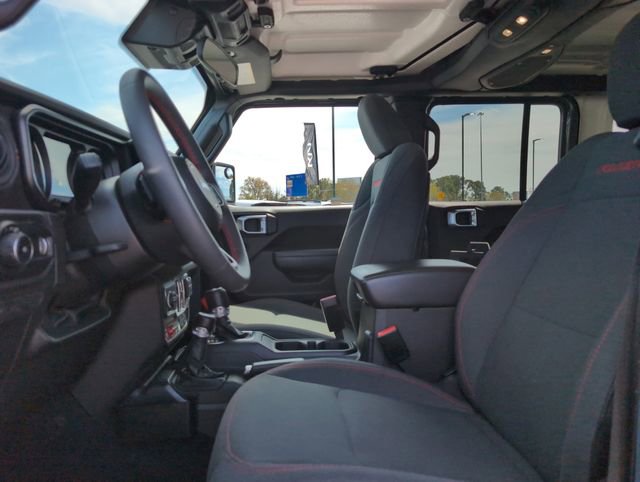 Used 2024 Jeep Wrangler Unlimited Rubicon w/ XTREMEE 35" Tire Package AWD/4WD image 15