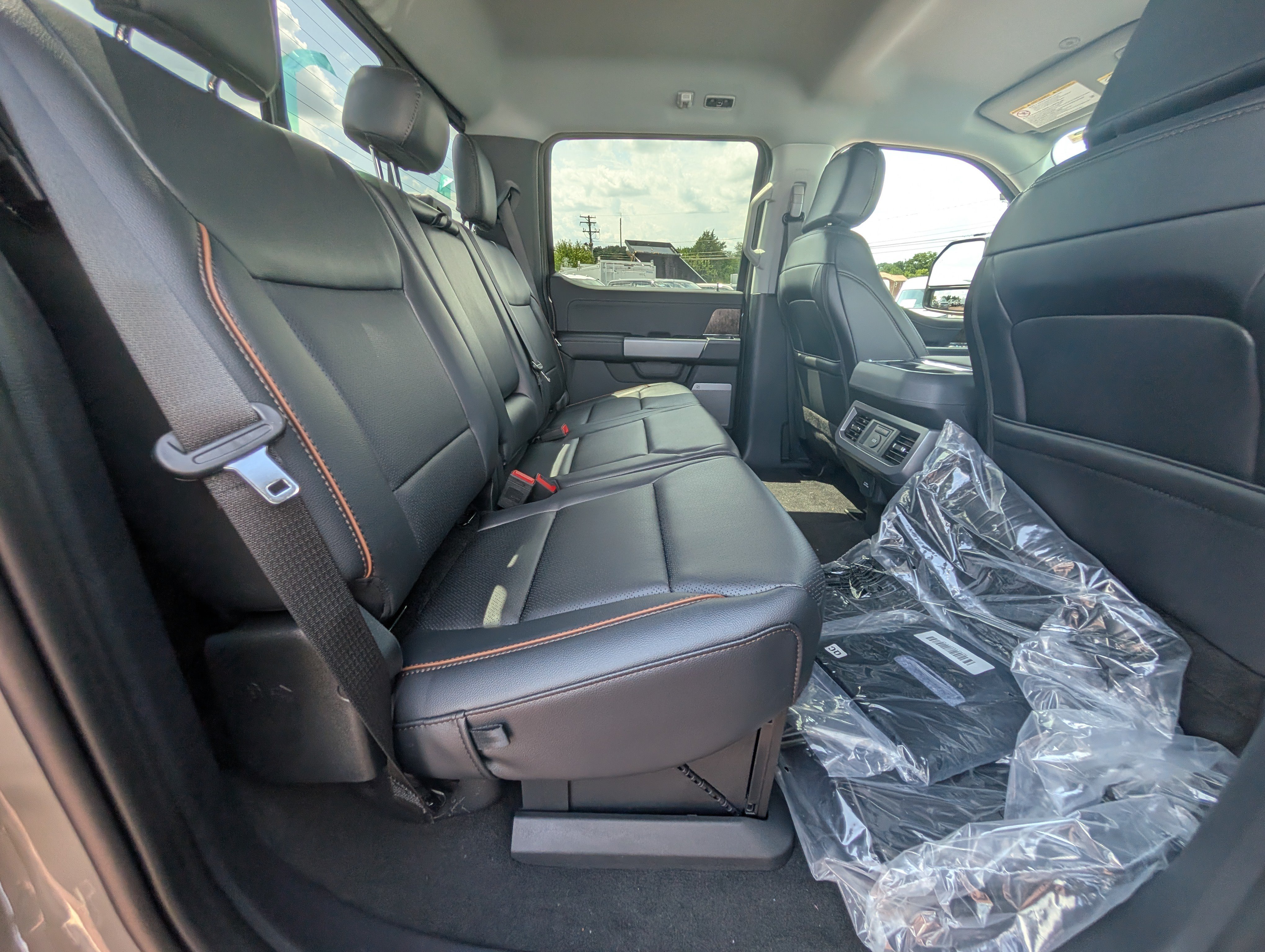 New 2026 Ford F250 Lariat w/ Chrome Package AWD/4WD image 7