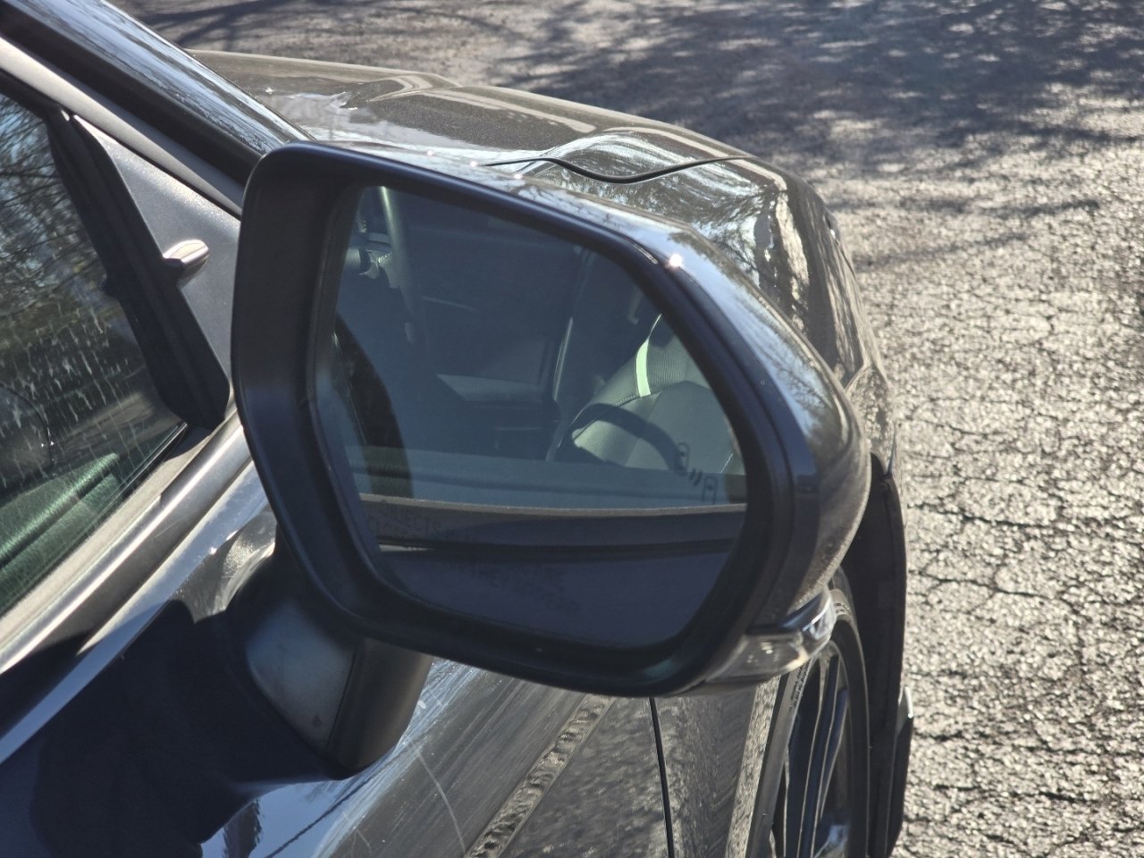 Used 2025 Toyota Camry SE w/ Convenience Package image 18