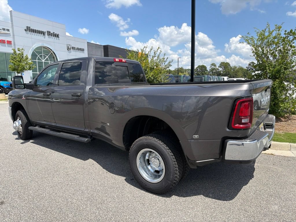 Used 2026 RAM 3500 Tradesman AWD/4WD image 8