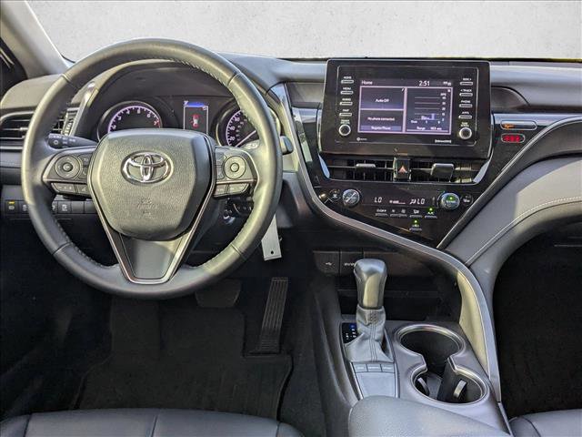 Used 2022 Toyota Camry SE image 17