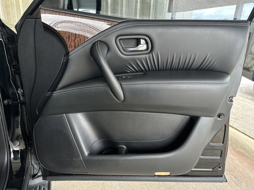 Used 2020 Nissan Armada SL w/ Premium Package image 38