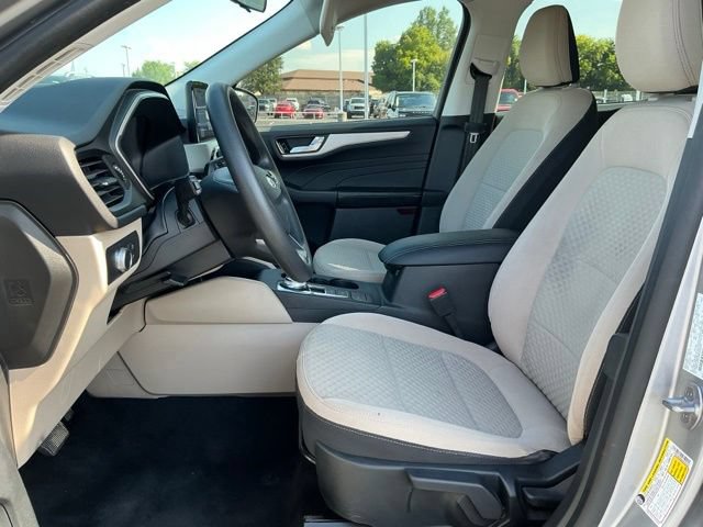 Used 2021 Ford Escape SE FWD image 15