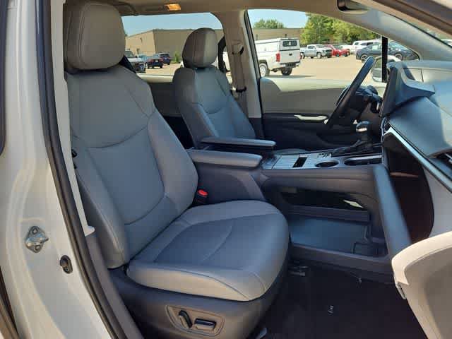 Used 2023 Toyota Sienna XLE FWD image 20