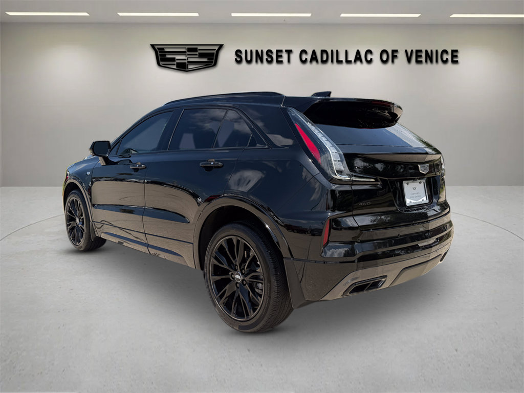Used 2025 Cadillac XT4 Sport w/ LPO, Onyx Lite Package AWD/4WD image 5