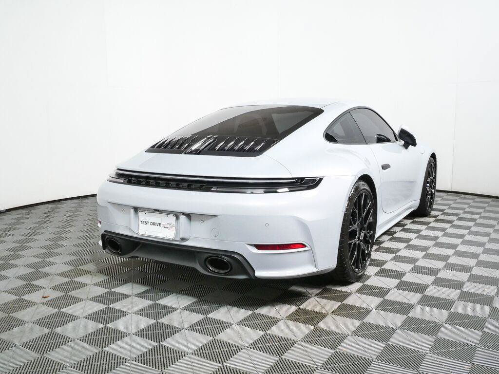 Certified 2025 Porsche 911 Carrera RWD image 25