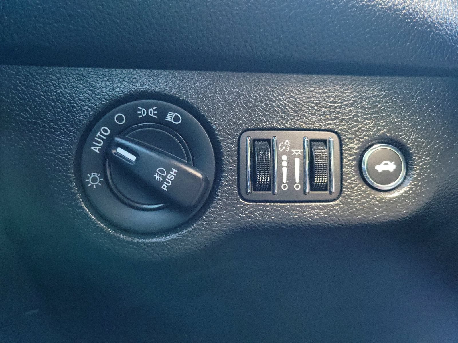 Used 2022 Dodge Challenger R/T Scat Pack RWD image 23