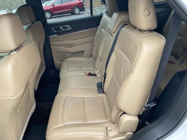 Used 2016 Ford Explorer Limited image 22