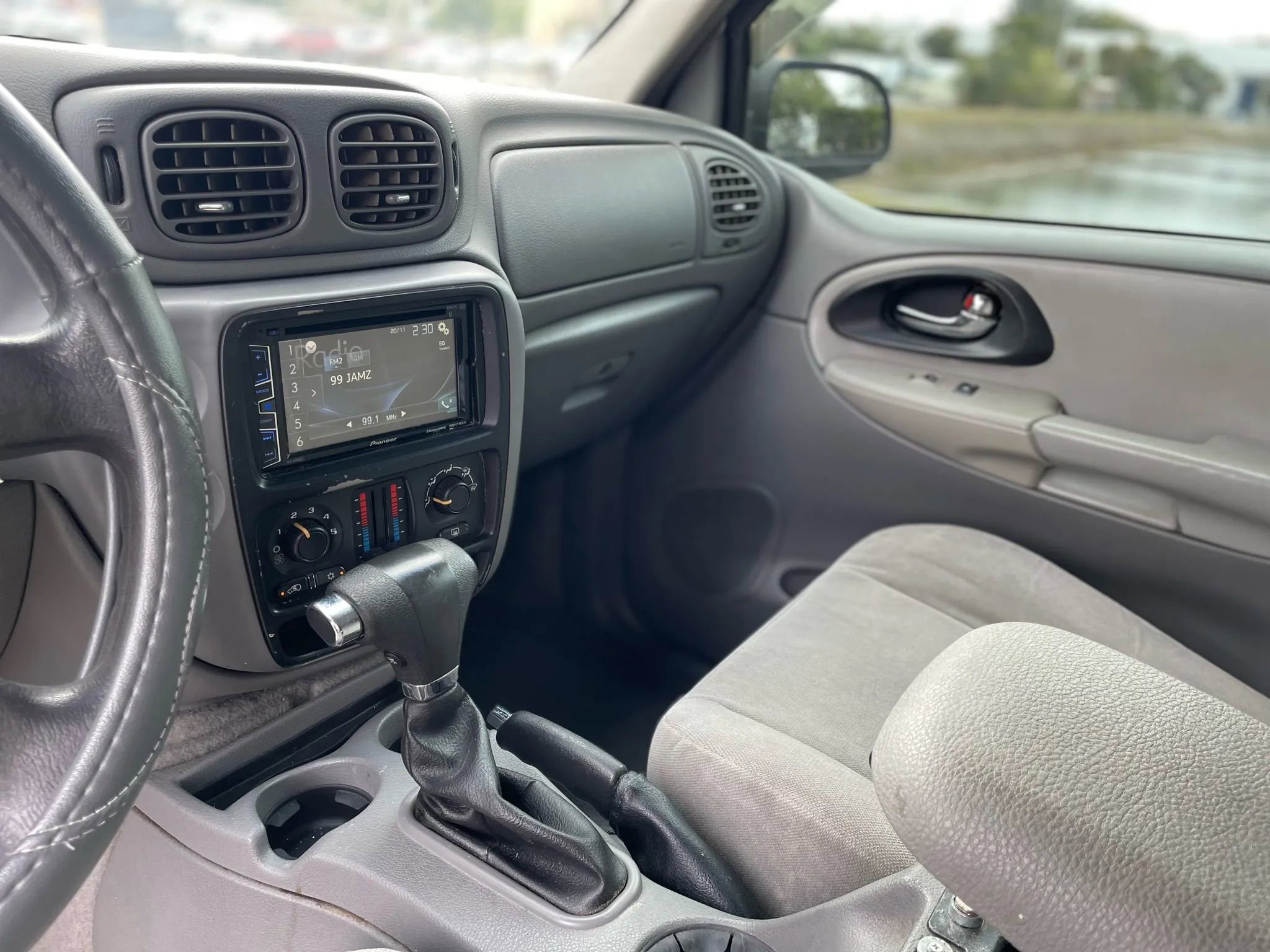 Used 2006 Chevrolet TrailBlazer LS w/ LS Preferred Equipment Group image 23