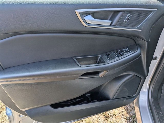 Used 2024 Ford Edge SEL image 12
