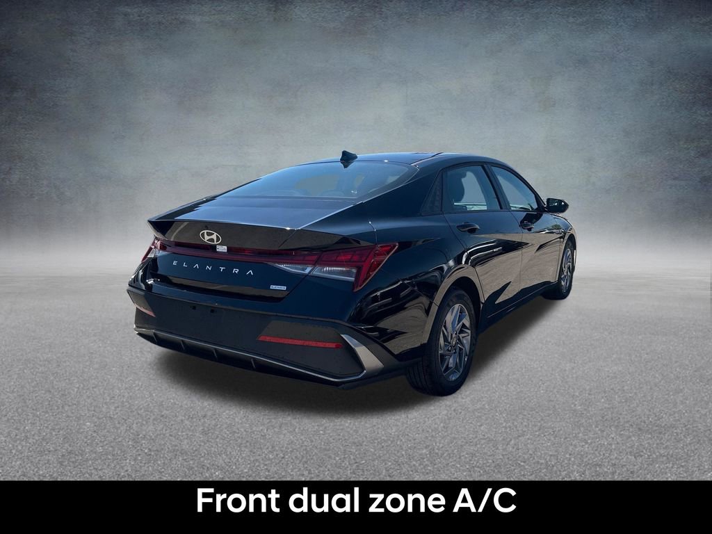 Certified 2025 Hyundai Elantra Hybrid FWD image 6