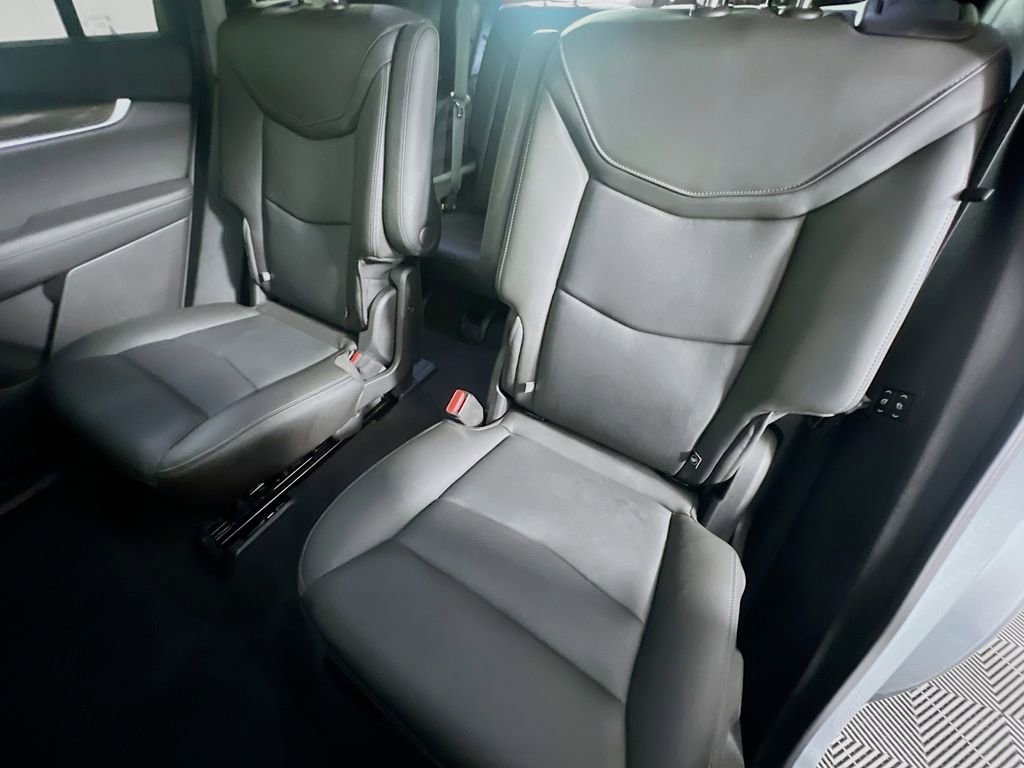 Used 2023 Cadillac XT6 Sport w/ Technology Package image 26