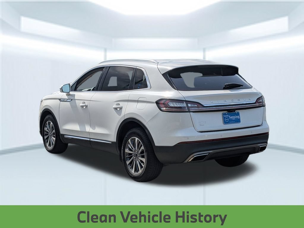 Used 2023 Lincoln Nautilus Reserve w/ Cargo Utility Package AWD/4WD image 4