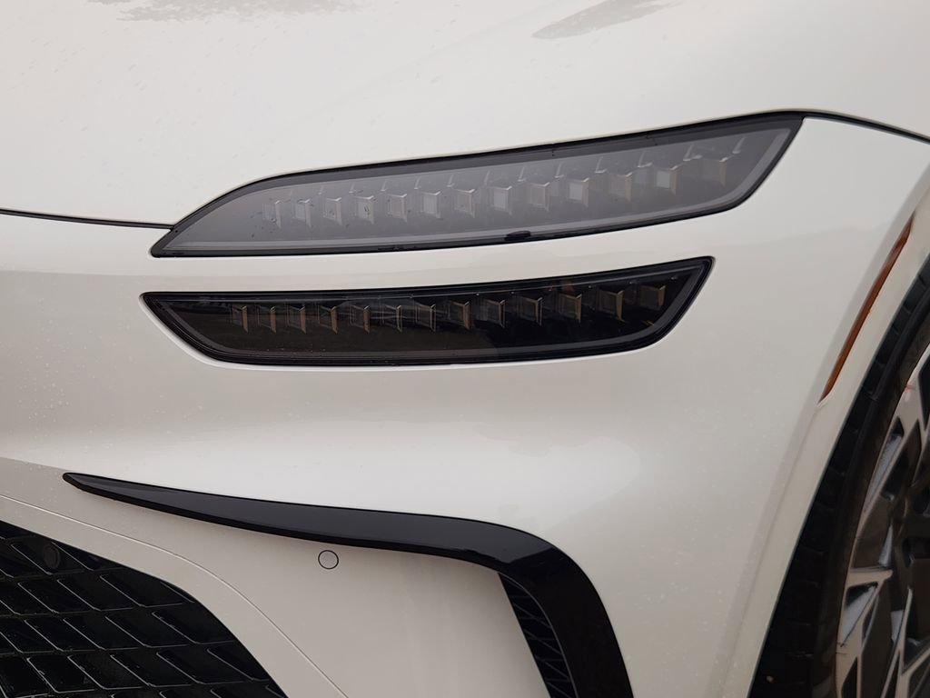 New 2026 Genesis GV60 RWD image 6