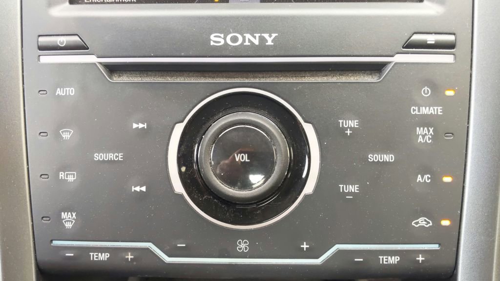 Used 2014 Ford Fusion Titanium image 28