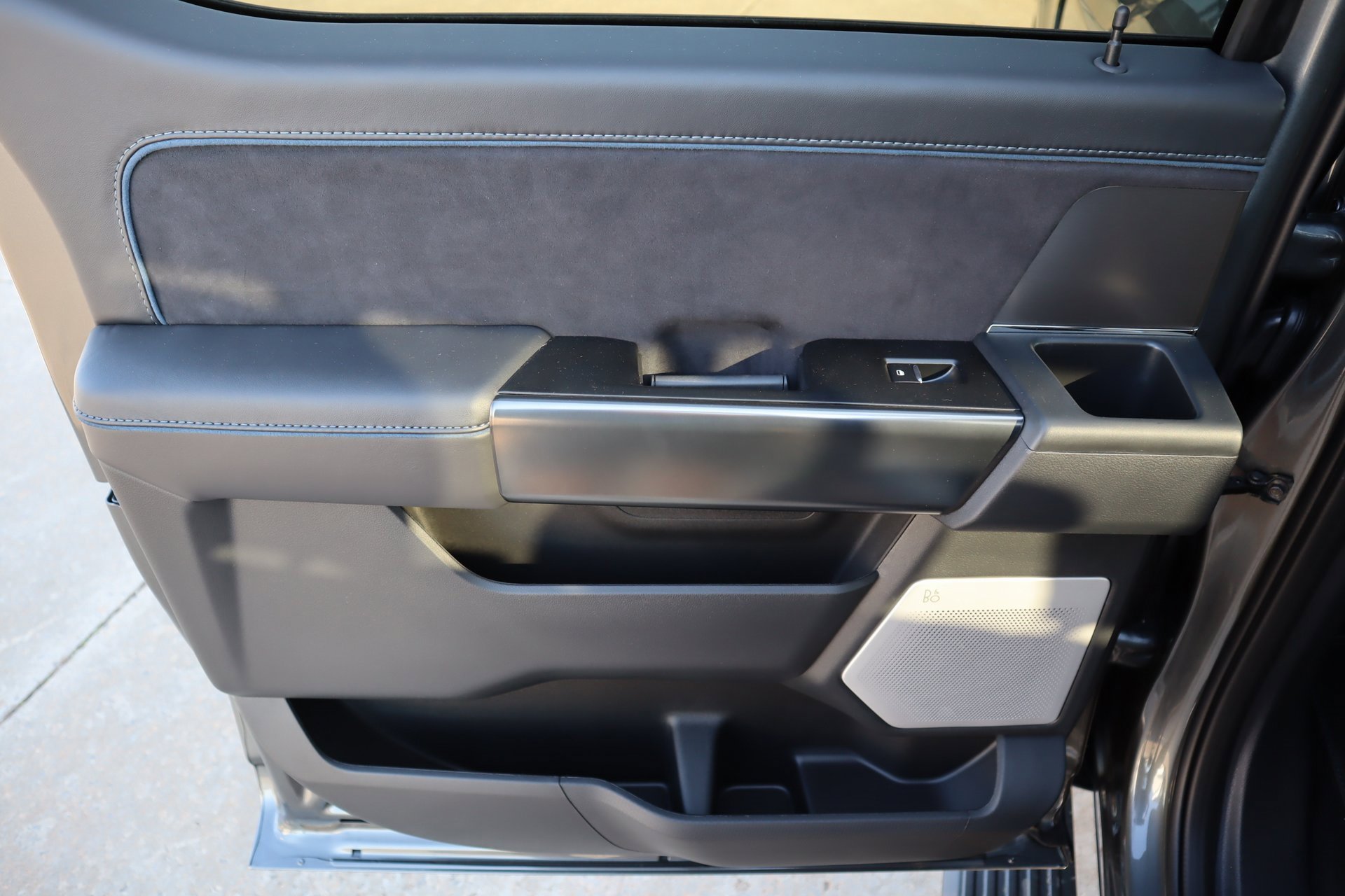 New 2025 Ford F150 Platinum w/ Equipment Group 702A High image 21