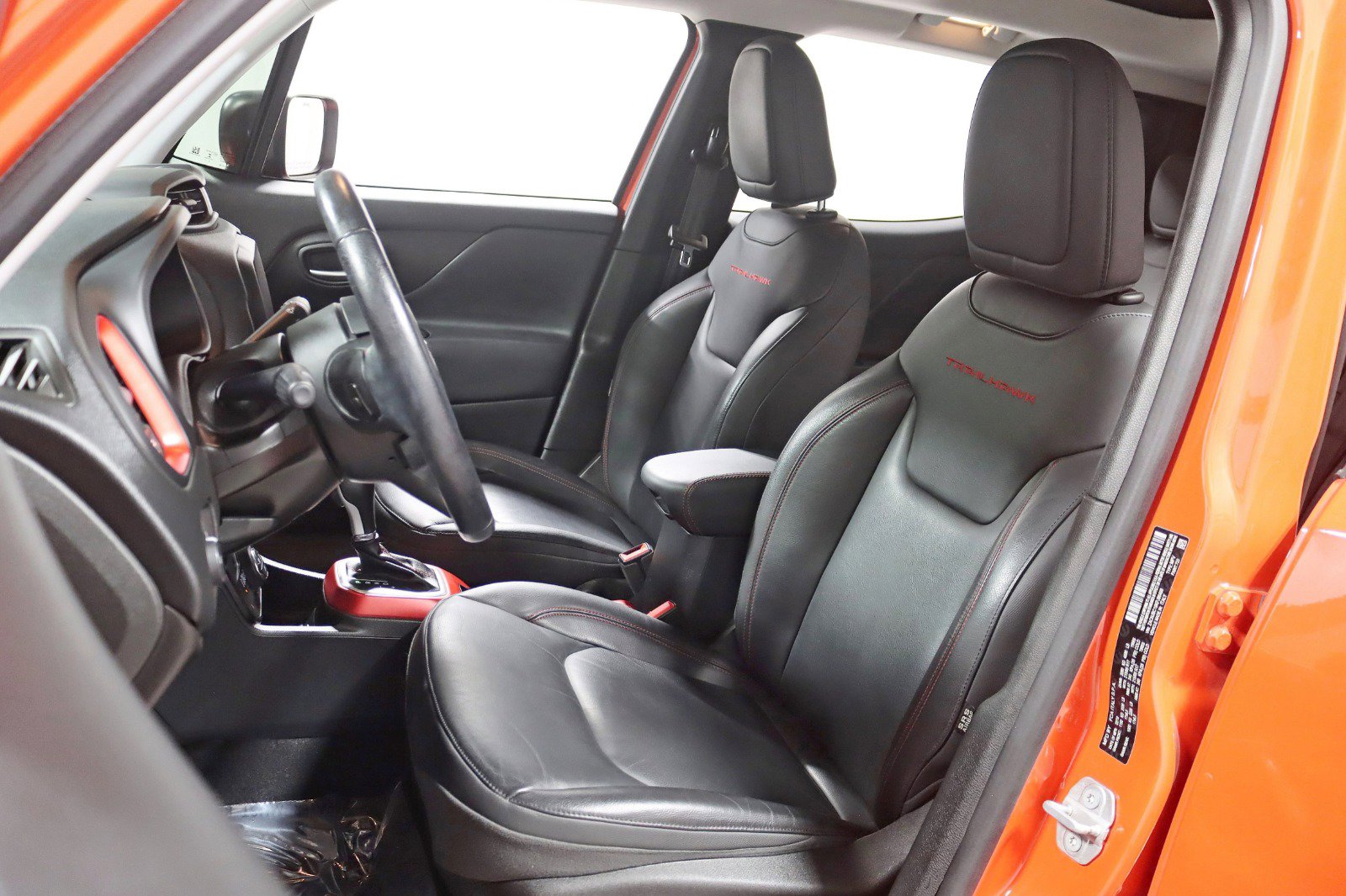 Used 2019 Jeep Renegade Trailhawk AWD/4WD image 26