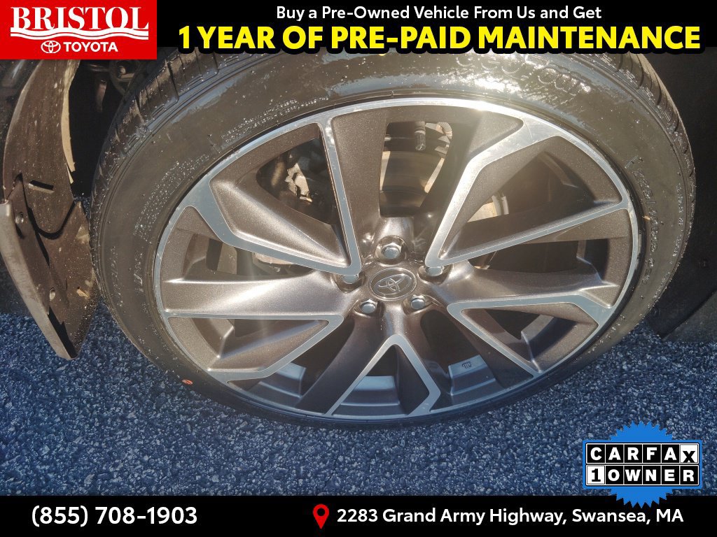 Used 2022 Toyota Corolla SE w/ SE Premium Package FWD image 11