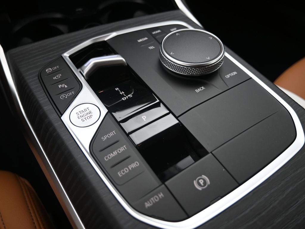 New 2026 BMW 430i Coupe w/ Parking Assistance Package RWD image 16