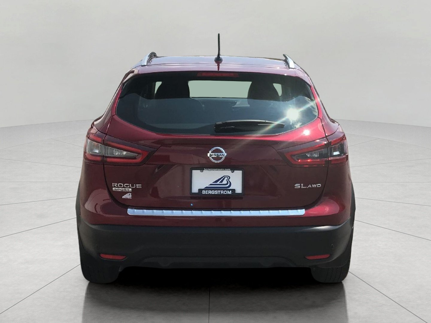 Used 2022 Nissan Rogue Sport SL AWD/4WD image 28