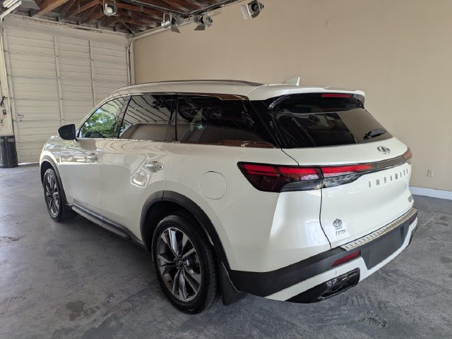 Used 2023 INFINITI QX60 Luxe w/ Vision Package AWD/4WD image 6