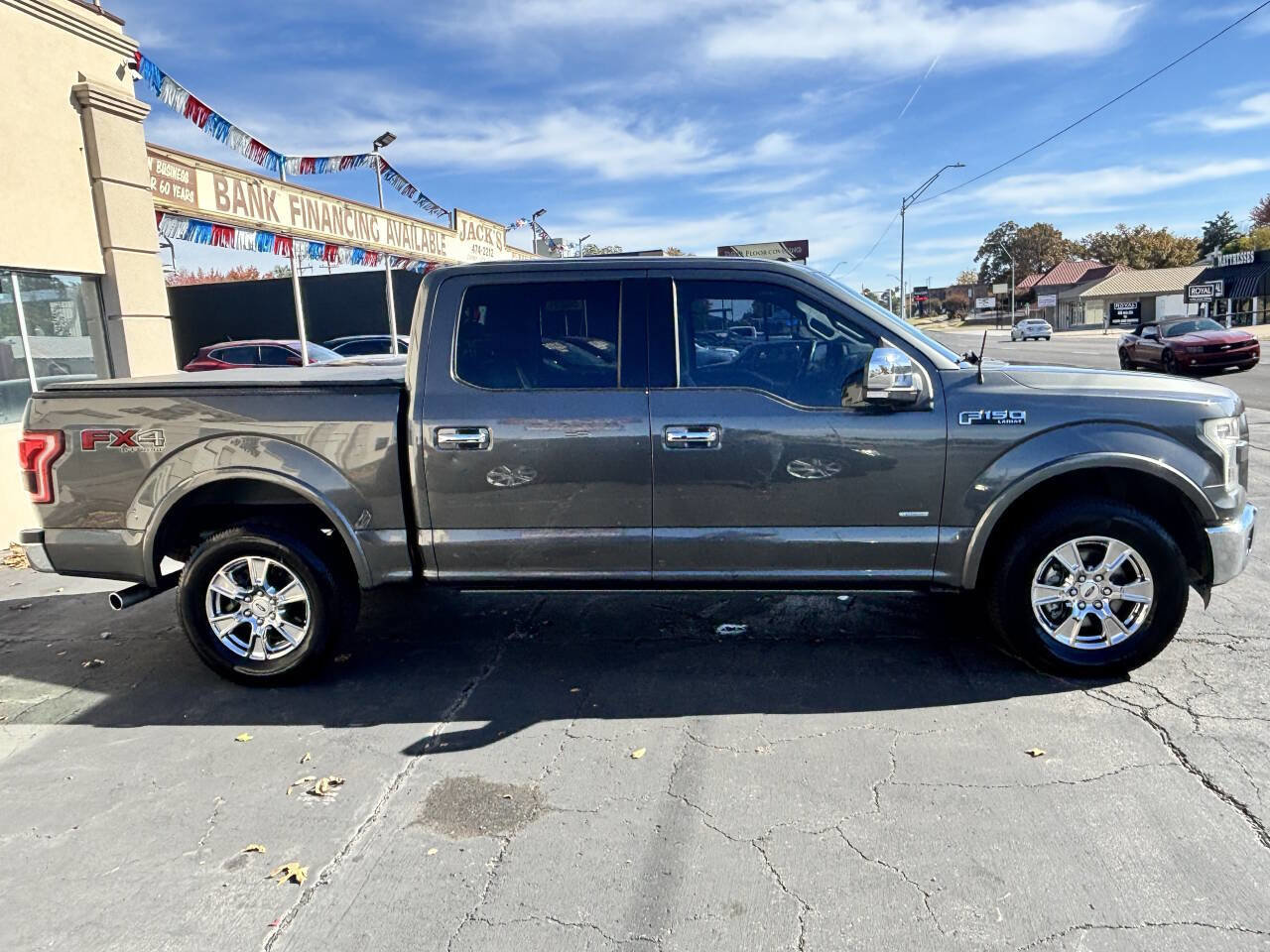 Used 2016 Ford F150 Lariat w/ Equipment Group 502A Luxury image 3
