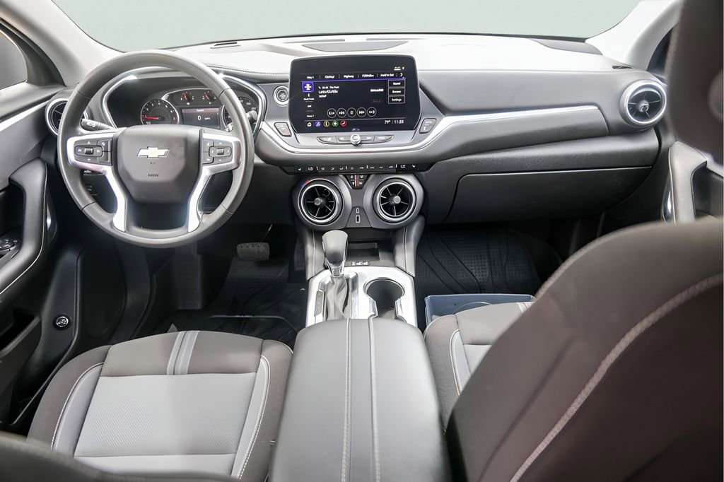 Used 2024 Chevrolet Blazer LT w/ Redline Edition FWD image 27