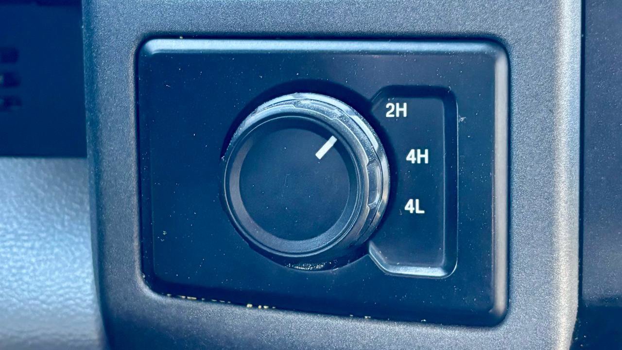 Used 2017 Ford F350 XL w/ Power Equipment Group AWD/4WD image 23