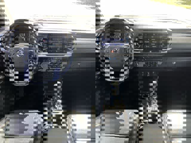 Used 2018 Toyota Tacoma Limited image 20