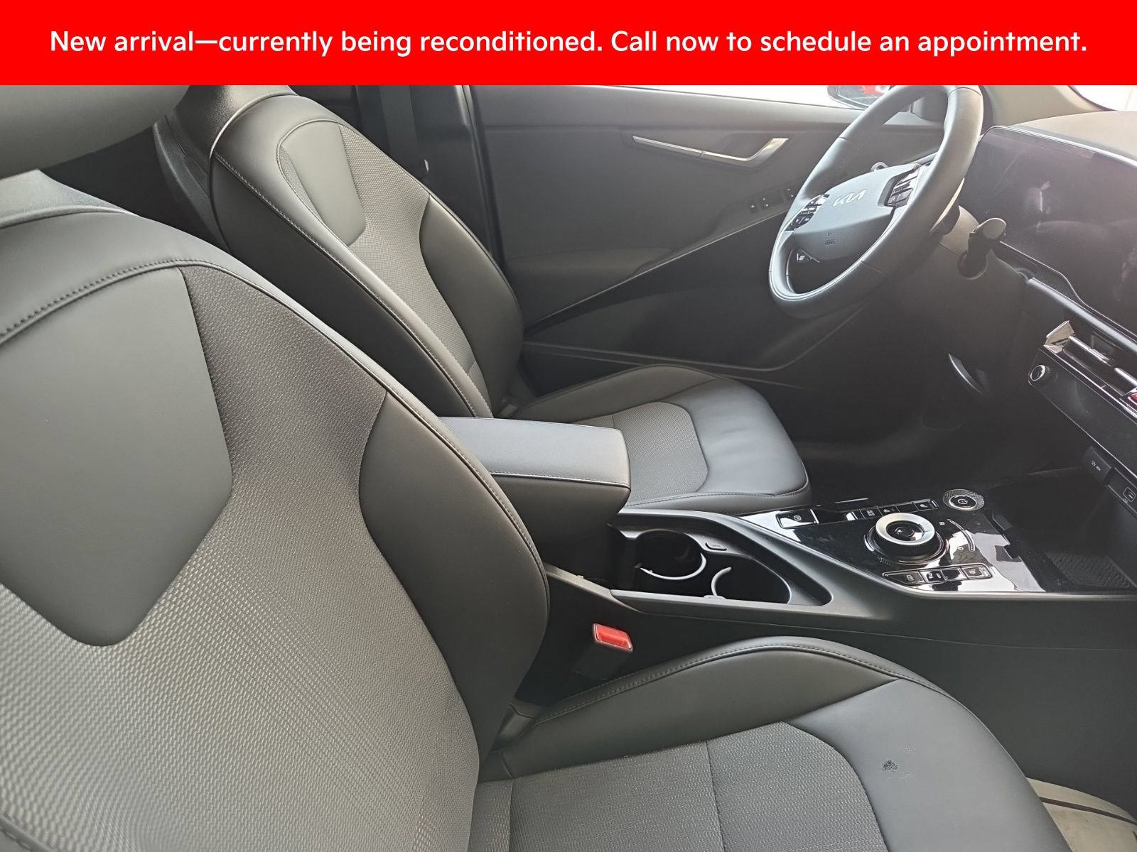Certified 2023 Kia Niro Wind w/ Wind Preserve Package FWD image 7