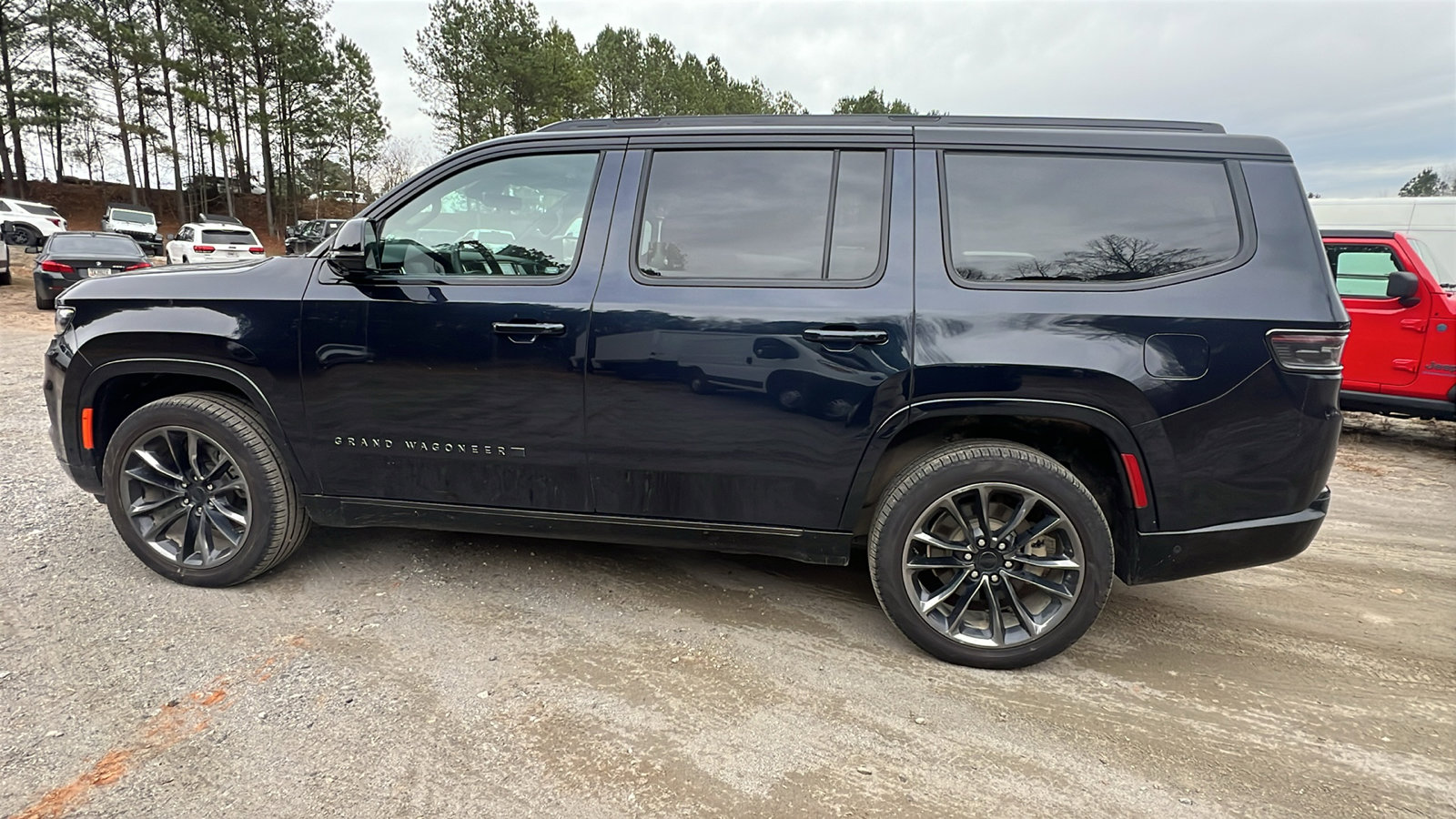 Used 2025 Jeep Grand Wagoneer Series II Obsidian w/ Quick Order Packagew 28T image 11