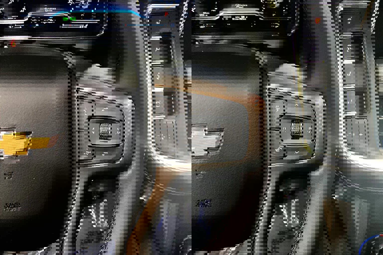 Used 2024 Chevrolet Tahoe High Country AWD/4WD image 24