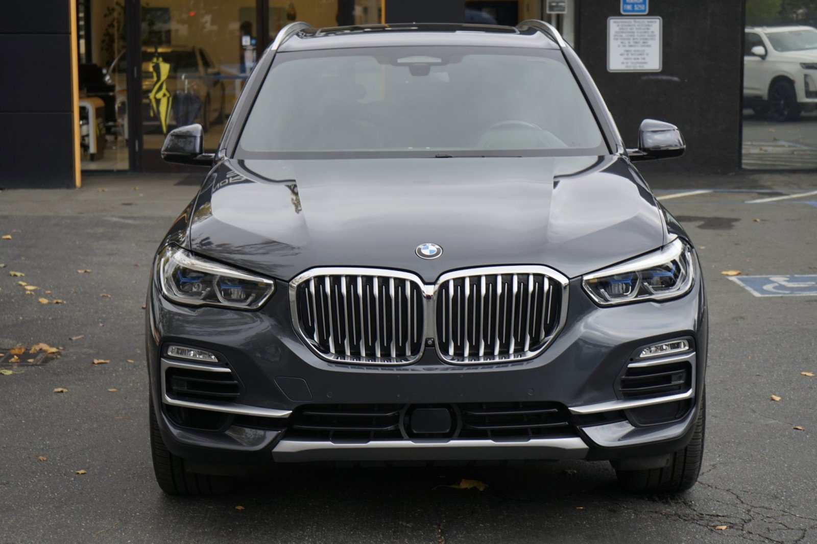 Used 2020 BMW X5 xDrive50i w/ Executive Package AWD/4WD image 5