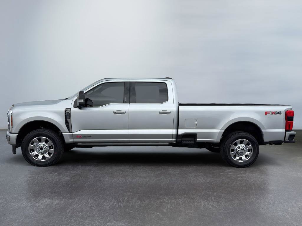 Used 2024 Ford F350 Platinum AWD/4WD image 2